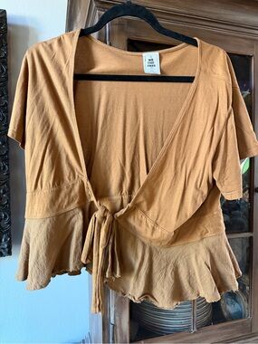 We The Free Mustard Tie-Front Peplum Tunic Top